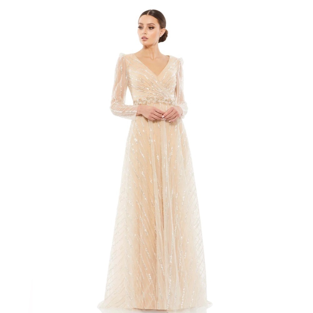 Mac Duggal 67859 NWOT LONG SLEEVE GOWN WITH SILVER SEQUIN